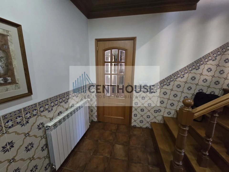 Moradia T4 para Venda em Sarzedo Foto 41