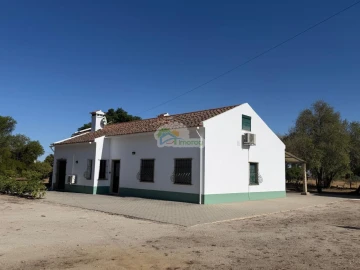 Quinta T3 para Venda em Bacelo e Senhora da Saúde