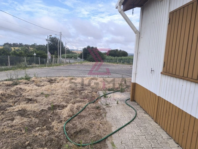 Moradia T1 para Venda em Roliça Foto 9