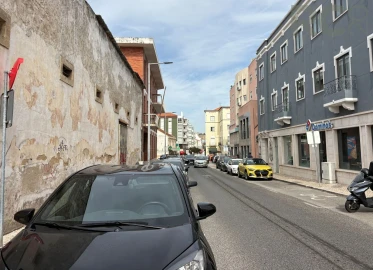 Loja para Arrendamento em Santa Maria, São Pedro e Matacães