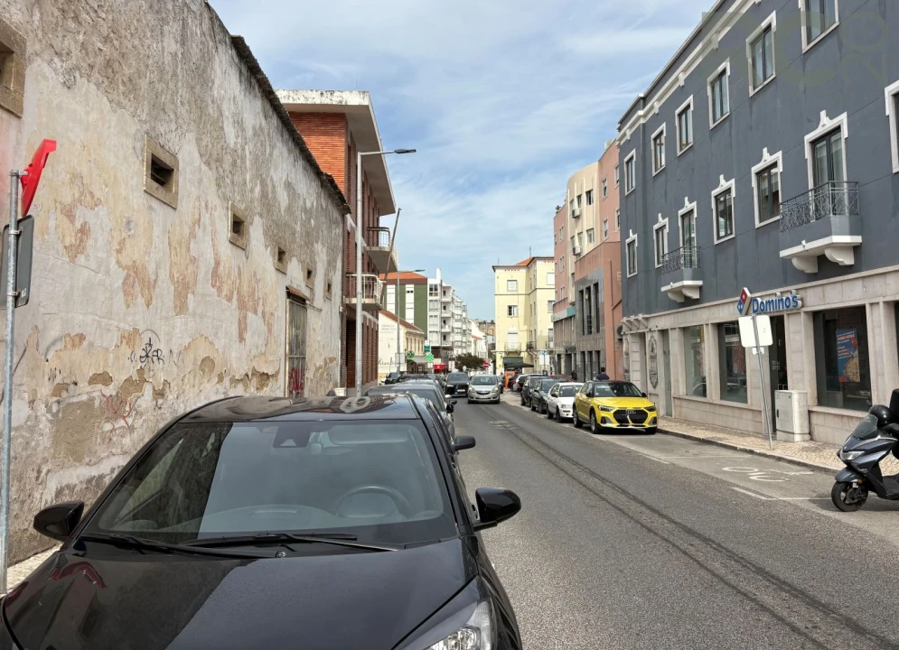 Loja para Arrendamento em Santa Maria, São Pedro e Matacães Foto 2