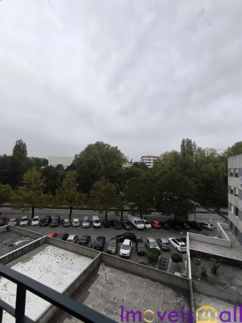 Apartamento T3 para Venda em Vila Nova de Famalicão e Calendário