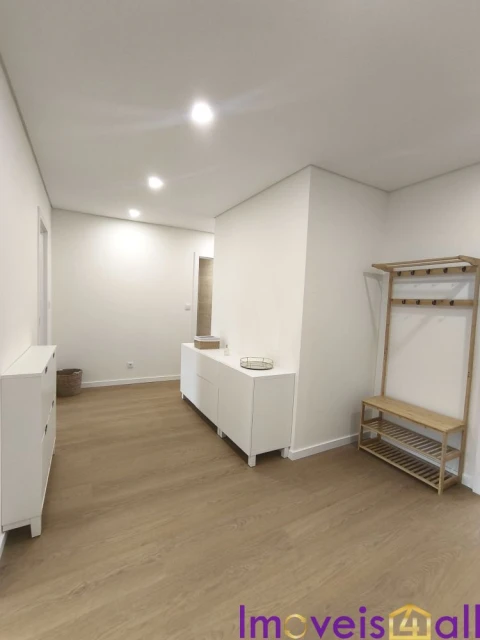 Apartamento T3 para Venda em Vila Nova de Famalicão e Calendário