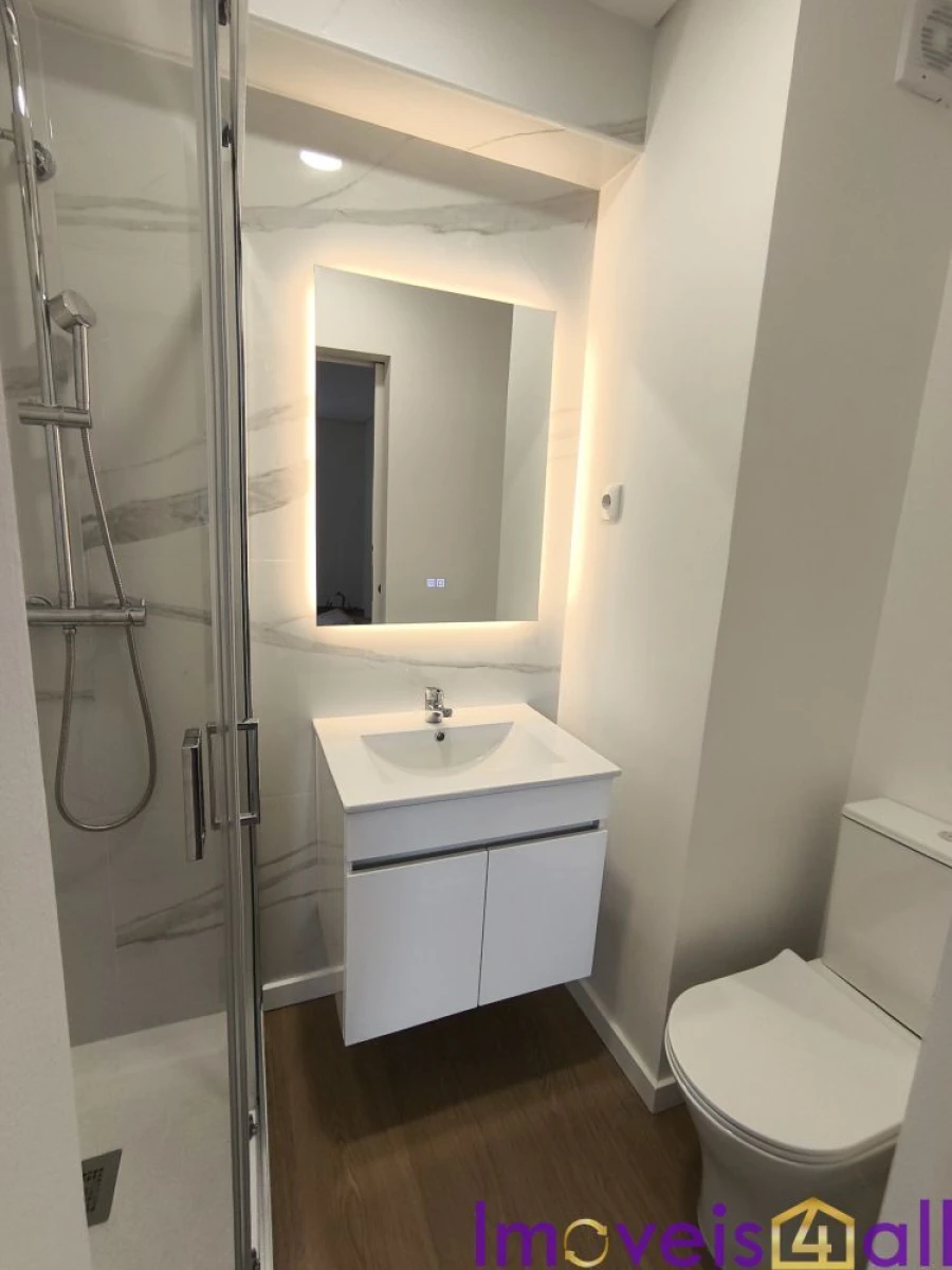 Apartamento T3 para Venda em Vila Nova de Famalicão e Calendário Foto 10