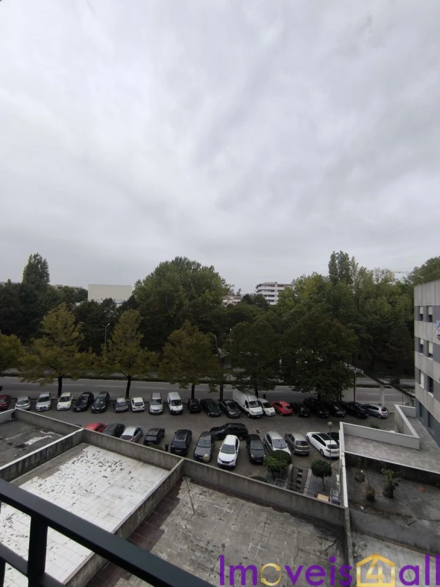 Apartamento T3 para Venda em Vila Nova de Famalicão e Calendário Foto 12