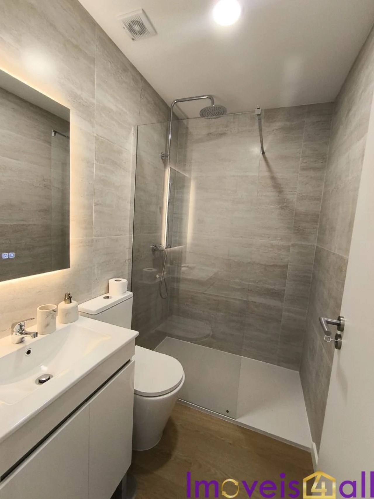 Apartamento T3 para Venda em Vila Nova de Famalicão e Calendário Foto 9