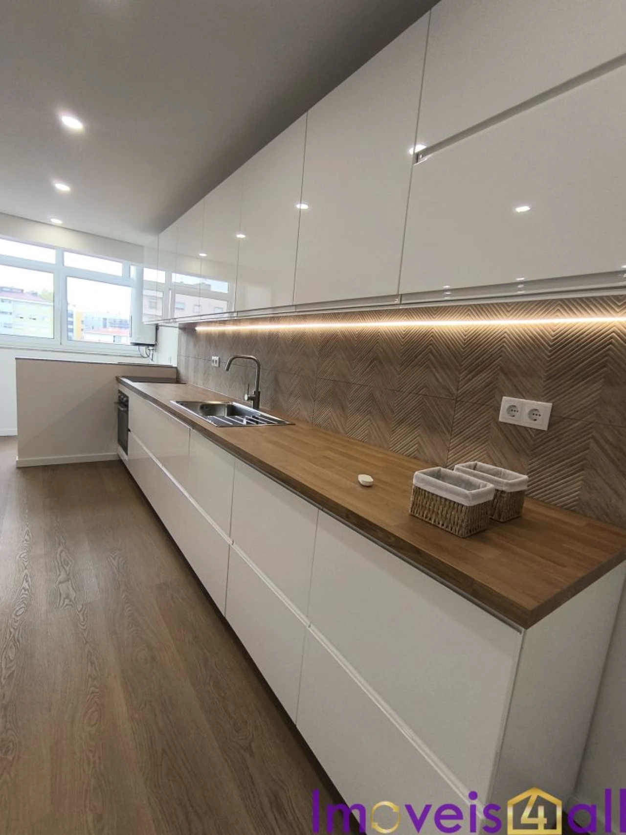 Apartamento T3 para Venda em Vila Nova de Famalicão e Calendário Foto 1