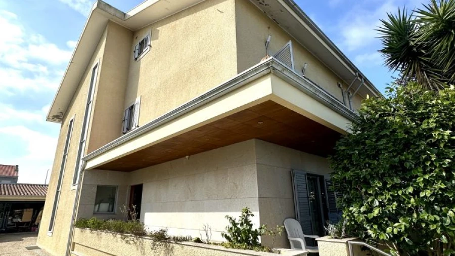 Moradia T4 para Venda em Arcozelo