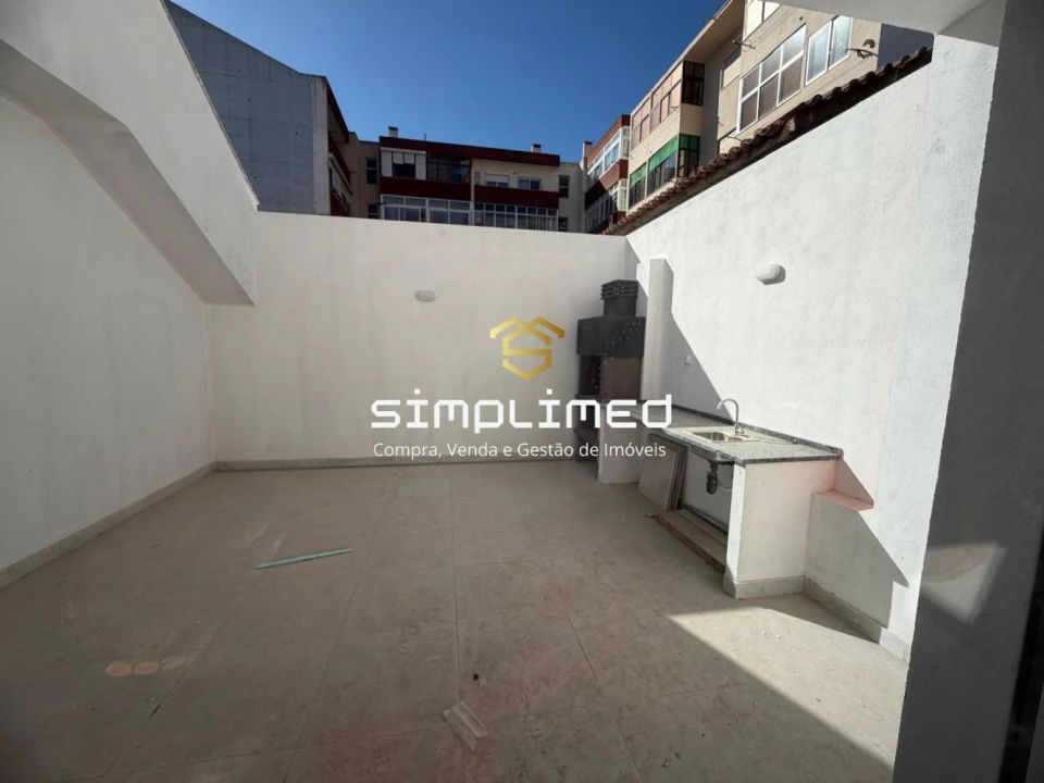 Apartamento T1 para Venda em Alto do Seixalinho, Santo André e Verderena Foto 6