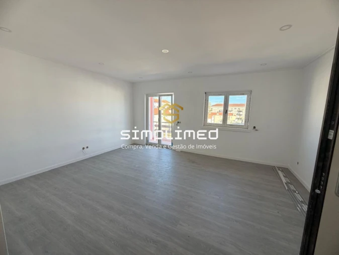 Apartamento T1 para Venda em Alto do Seixalinho, Santo André e Verderena Foto 12