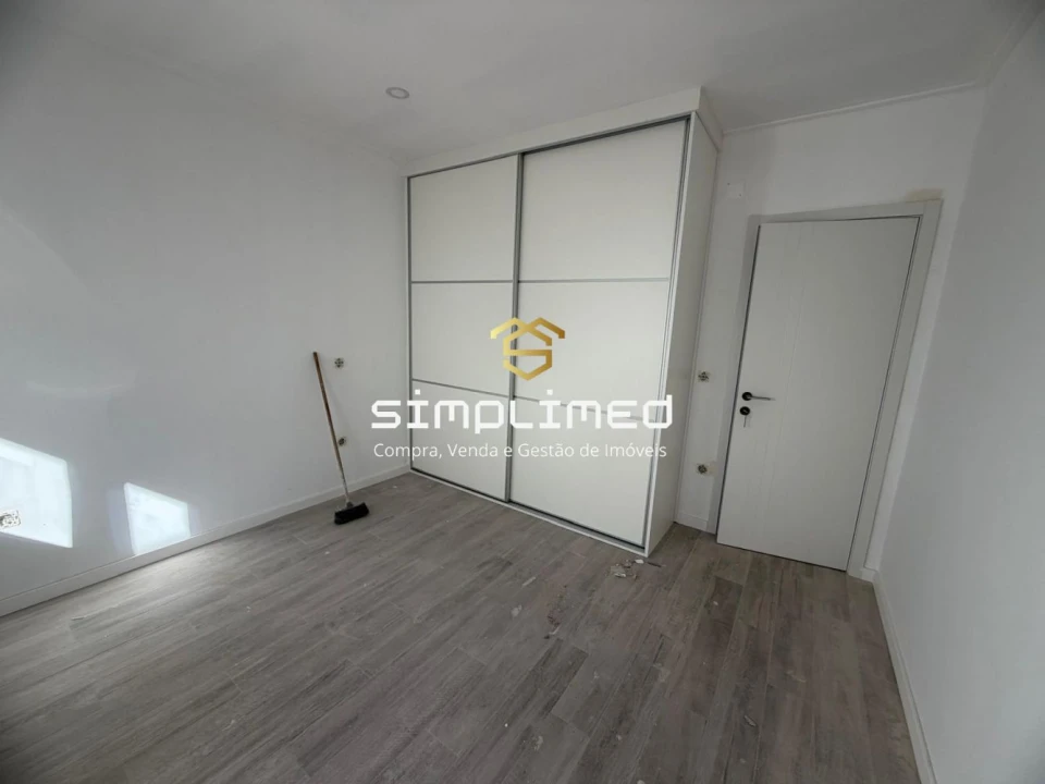 Apartamento T1 para Venda em Alto do Seixalinho, Santo André e Verderena Foto 14