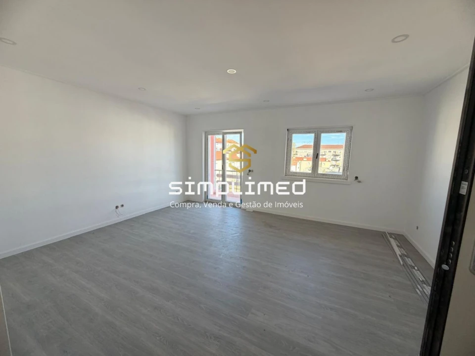 Apartamento T1 para Venda em Alto do Seixalinho, Santo André e Verderena Foto 12