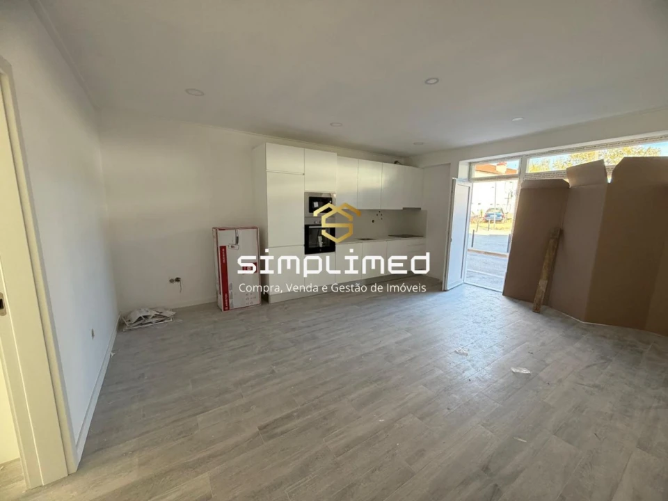 Apartamento T1 para Venda em Alto do Seixalinho, Santo André e Verderena Foto 3