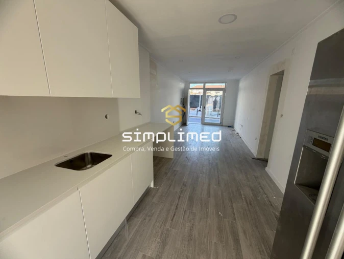 Apartamento T1 para Venda em Alto do Seixalinho, Santo André e Verderena Foto 2