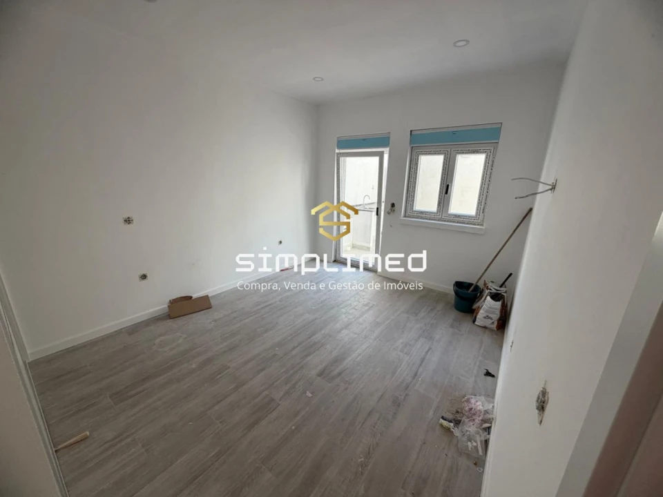 Apartamento T1 para Venda em Alto do Seixalinho, Santo André e Verderena Foto 7