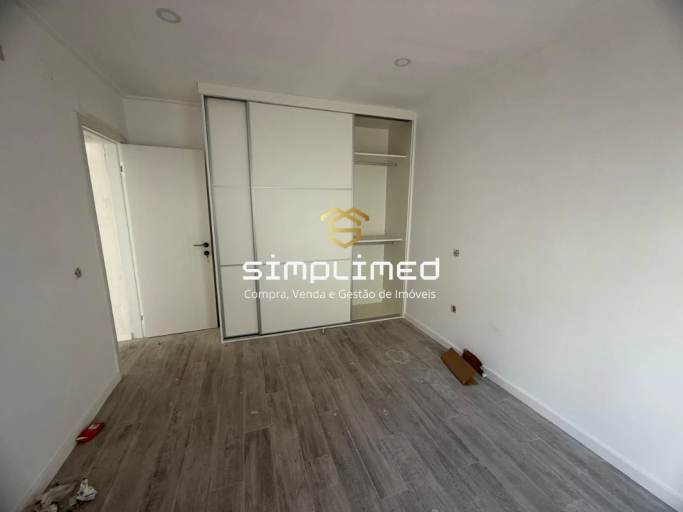 Apartamento T1 para Venda em Alto do Seixalinho, Santo André e Verderena Foto 9