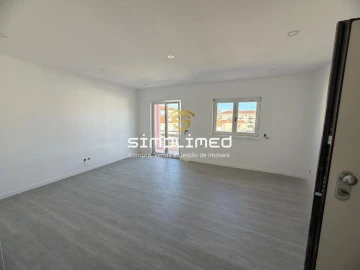 Apartamento T3 para Venda em Alto do Seixalinho, Santo André e Verderena