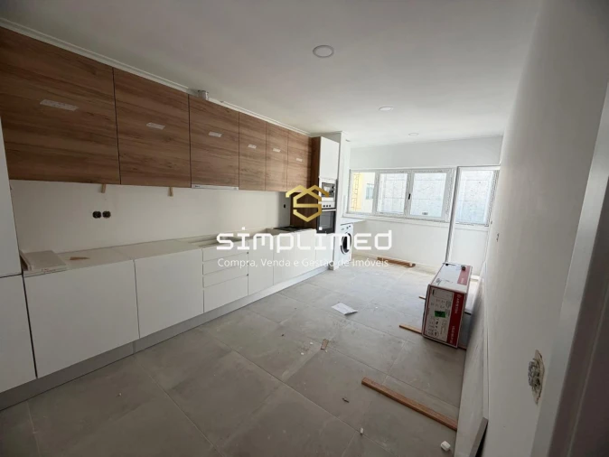 Apartamento T3 para Venda em Alto do Seixalinho, Santo André e Verderena Foto 2