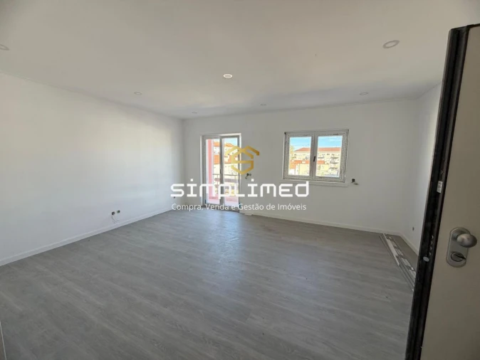 Apartamento T3 para Venda em Alto do Seixalinho, Santo André e Verderena Foto 5