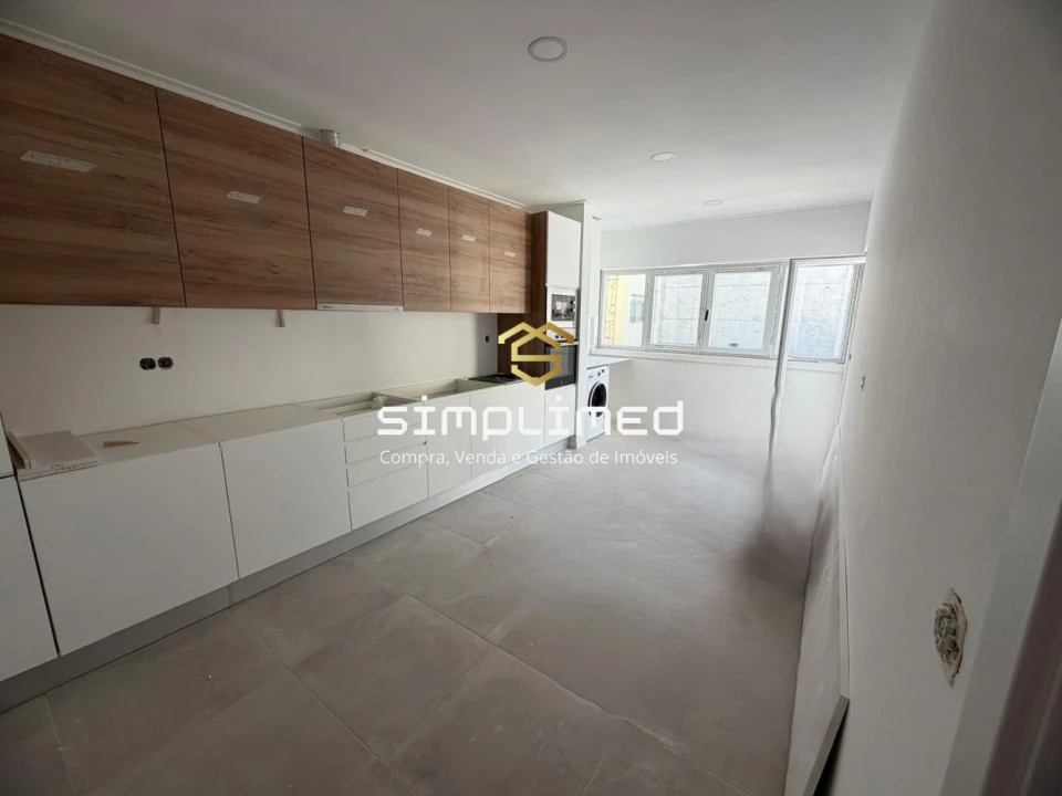 Apartamento T3 para Venda em Alto do Seixalinho, Santo André e Verderena Foto 2