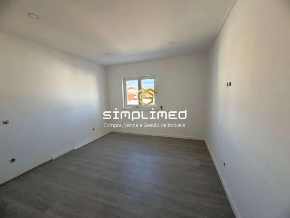 Apartamento T3 para Venda em Alto do Seixalinho, Santo André e Verderena Foto 10