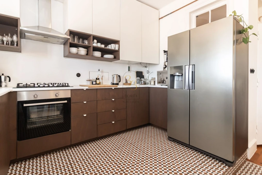 Apartamento T3 para Venda em Arroios Foto 3