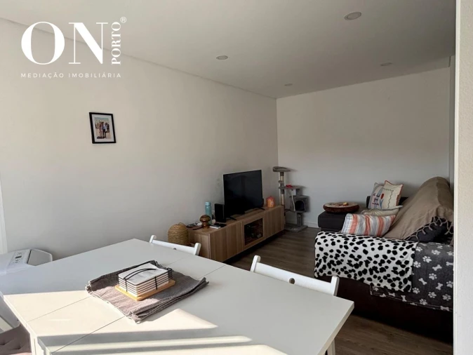 Apartamento T2 para Venda em Camarate, Unhos e Apelação Foto 2