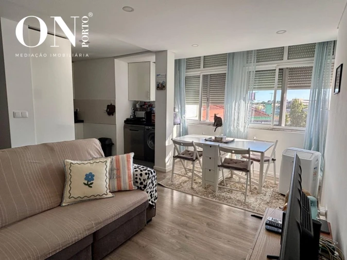 Apartamento T2 para Venda em Camarate, Unhos e Apelação Foto 3
