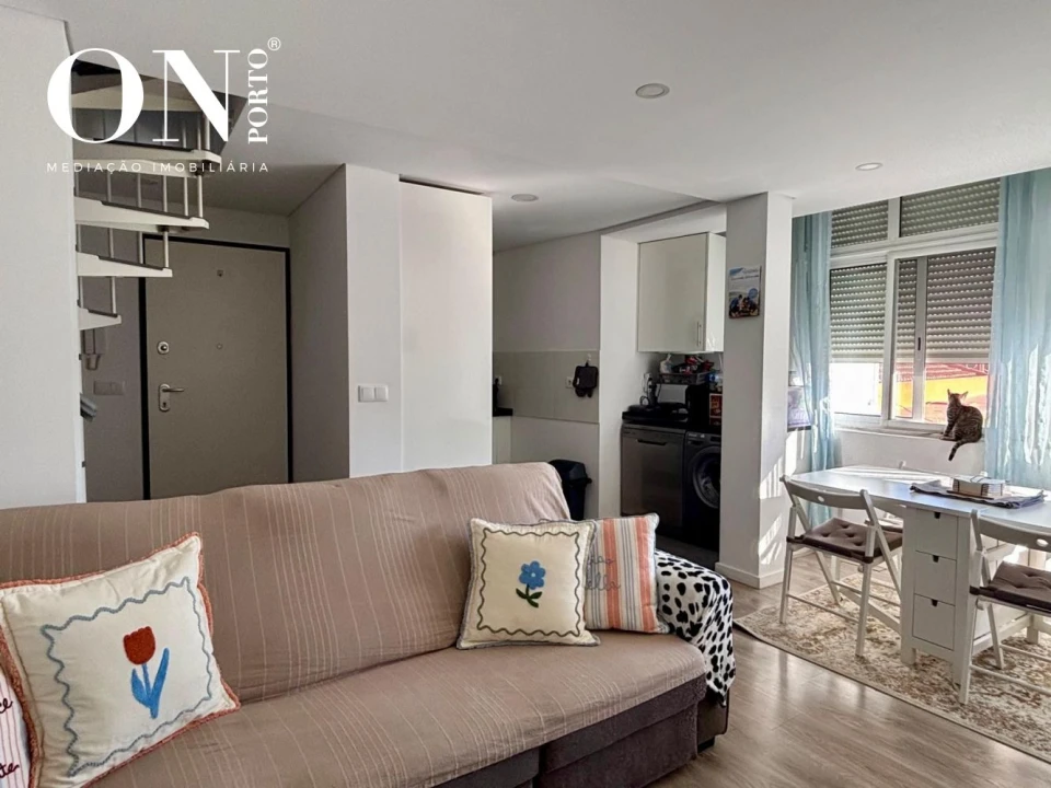 Apartamento T2 para Venda em Camarate, Unhos e Apelação Foto 4