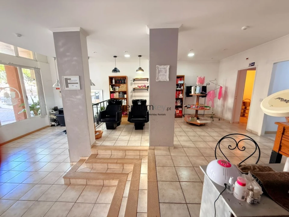 Loja para Arrendamento em Albufeira e Olhos de Água Foto 6