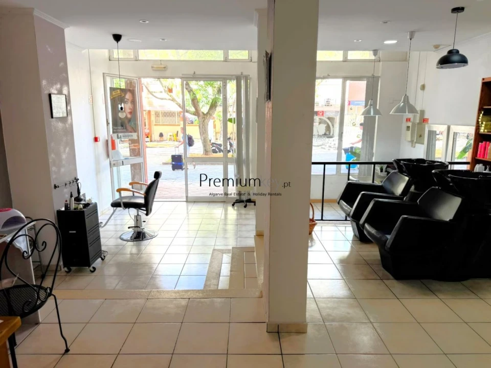Loja para Arrendamento em Albufeira e Olhos de Água Foto 3