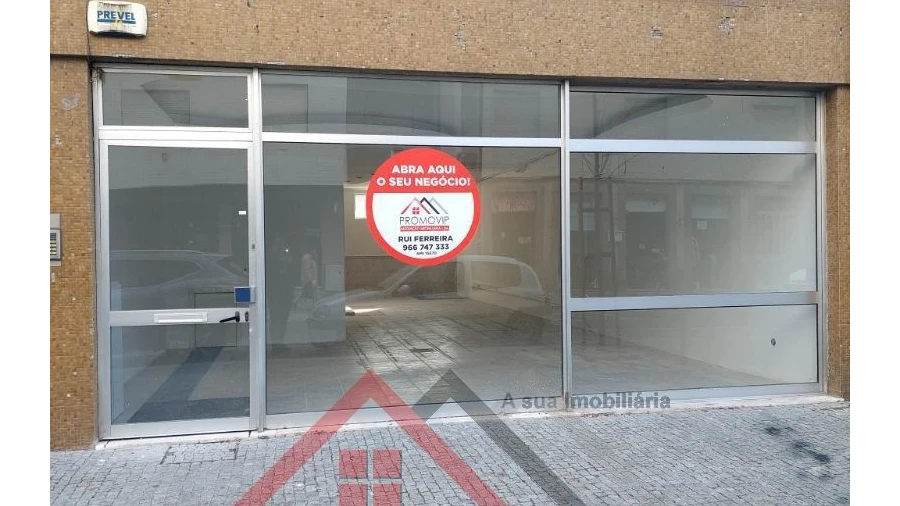 Loja para Arrendamento em Santo Tirso, Couto (Santa Cristina e São Miguel) e Burgães