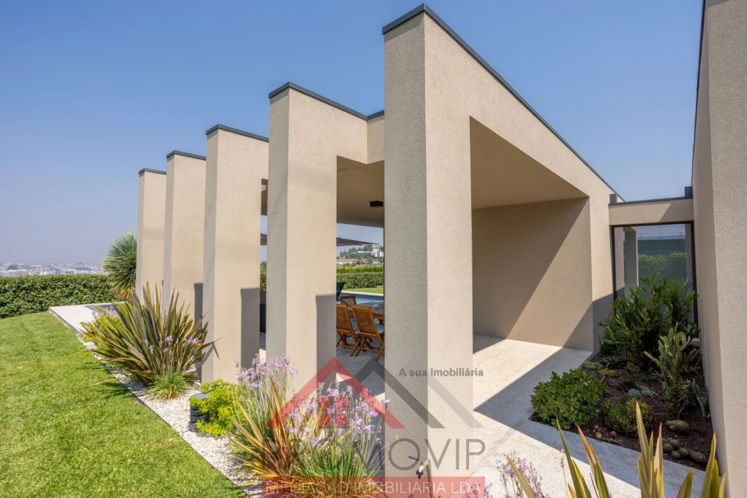Moradia T3 para Venda em Santo Tirso, Couto (Santa Cristina e São Miguel) e Burgães Foto 13
