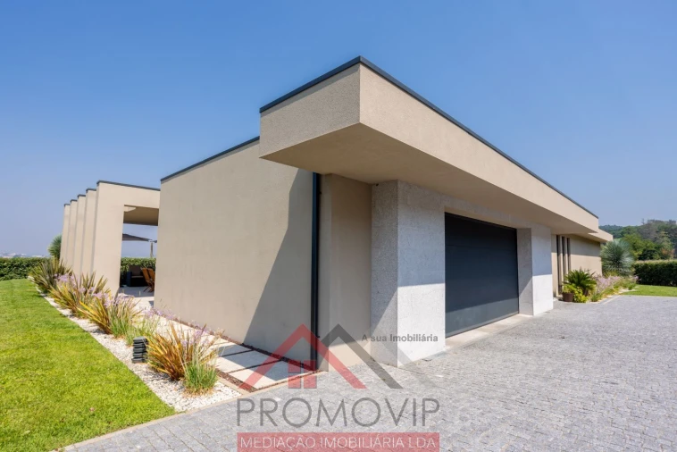 Moradia T3 para Venda em Santo Tirso, Couto (Santa Cristina e São Miguel) e Burgães Foto 4