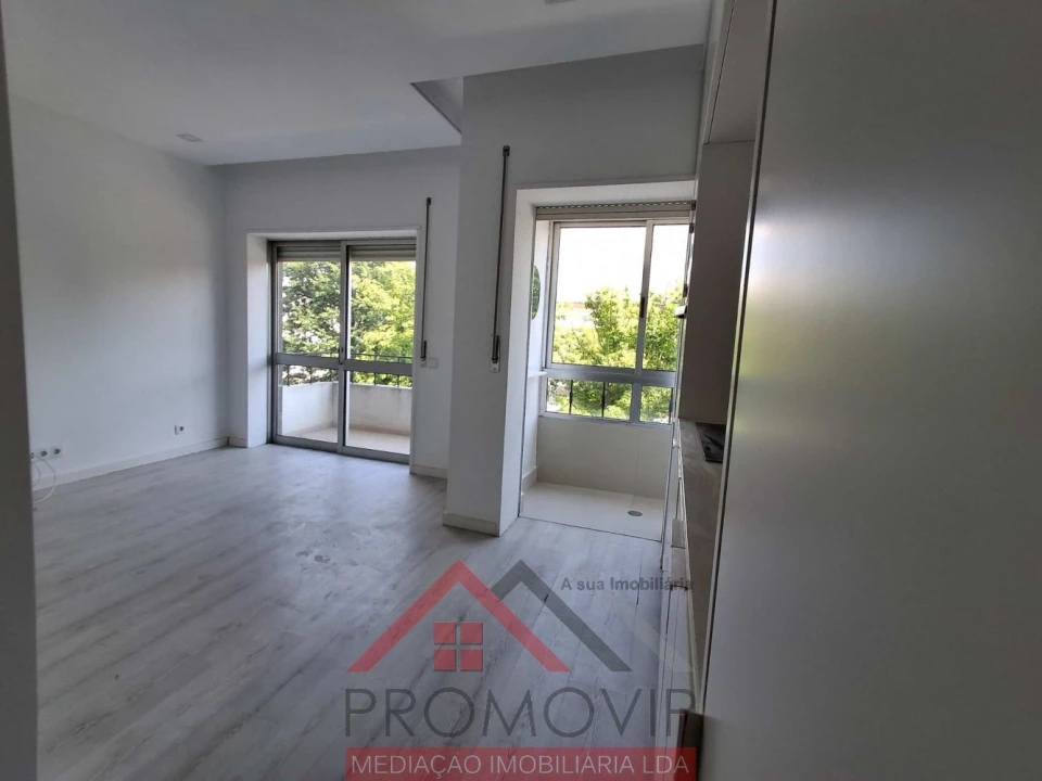 Apartamento T1 para Venda em Santo Tirso, Couto (Santa Cristina e São Miguel) e Burgães Foto 4
