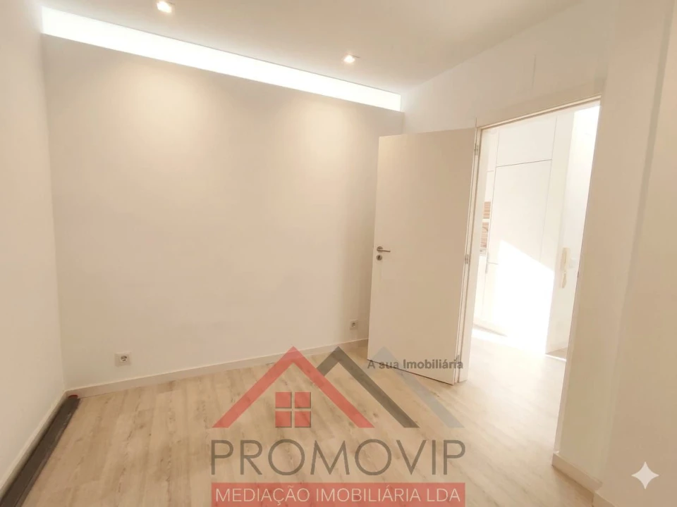 Apartamento T1 para Venda em Santo Tirso, Couto (Santa Cristina e São Miguel) e Burgães Foto 6