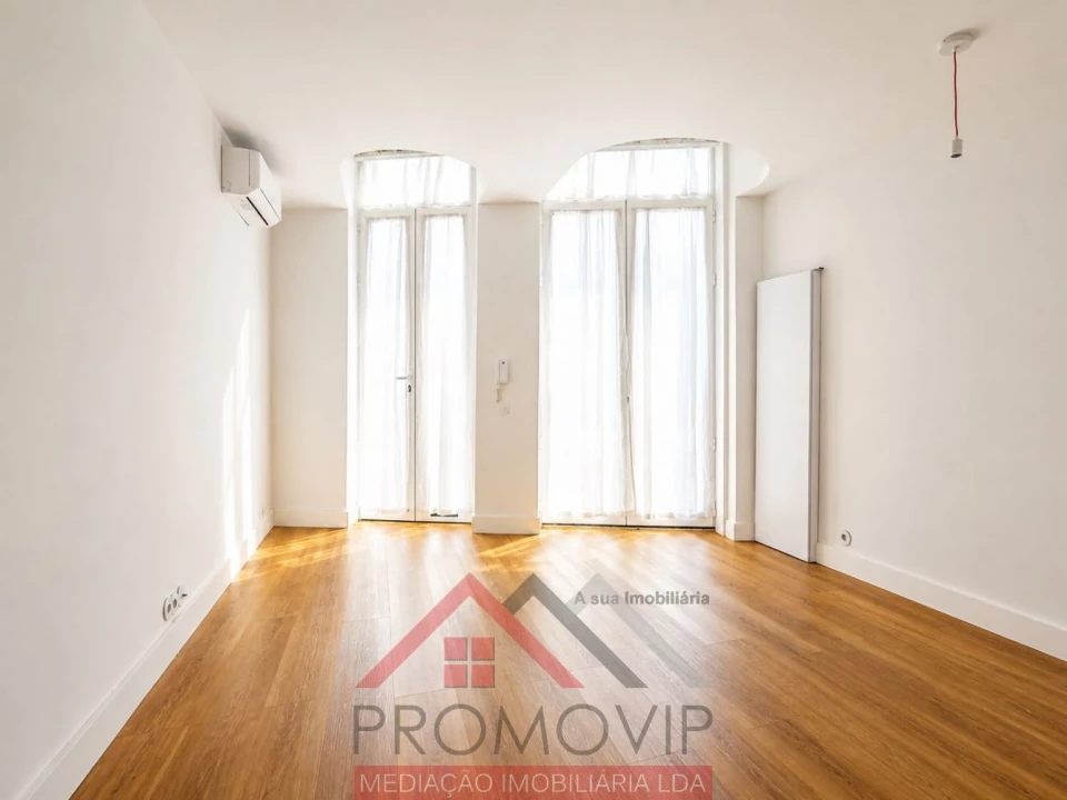 Apartamento T1 para Venda em Santo Tirso, Couto (Santa Cristina e São Miguel) e Burgães Foto 2