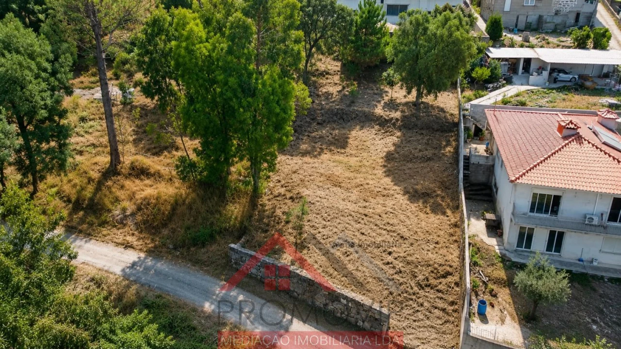 Terreno para Venda em Santo Tirso, Couto (Santa Cristina e São Miguel) e Burgães Foto 3