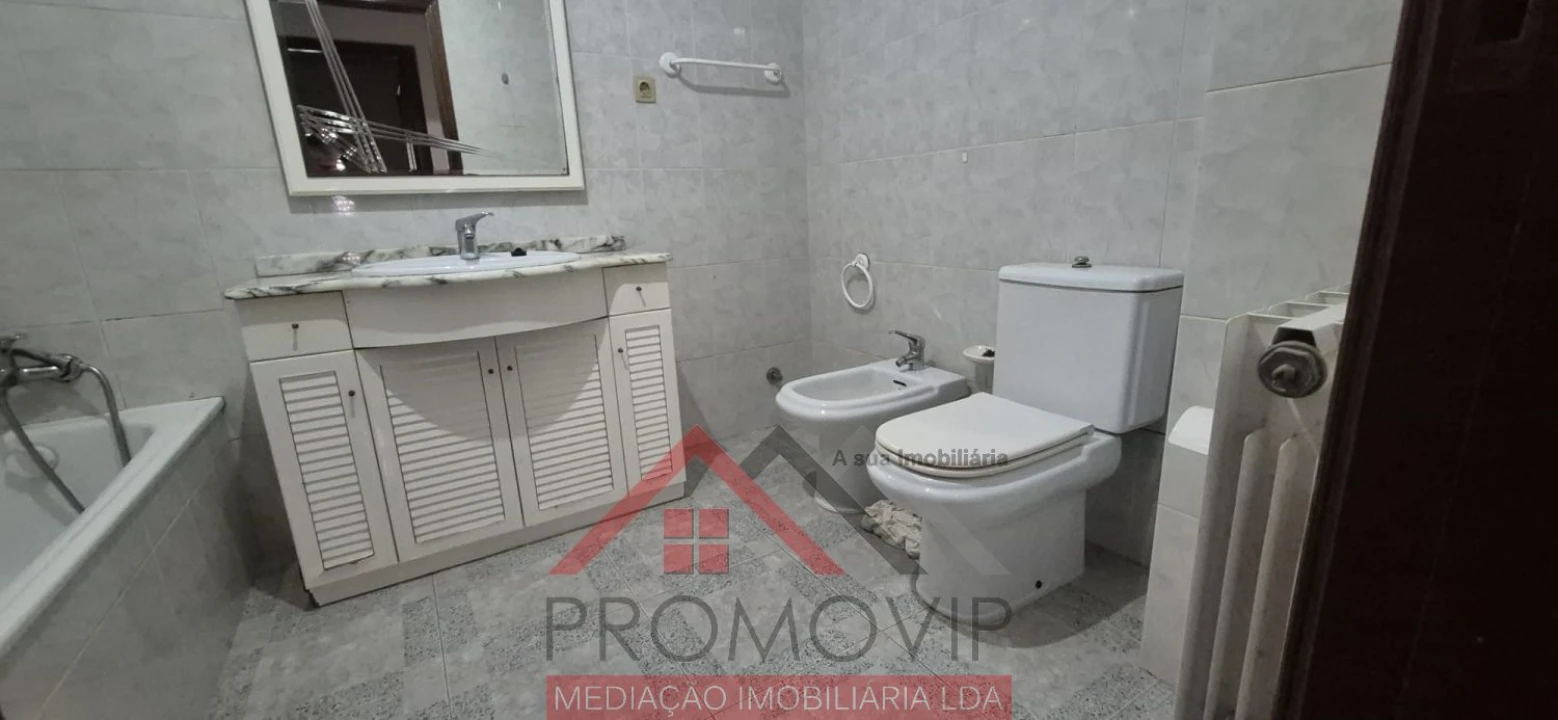 Apartamento T3 para Venda em Santo Tirso, Couto (Santa Cristina e São Miguel) e Burgães Foto 15