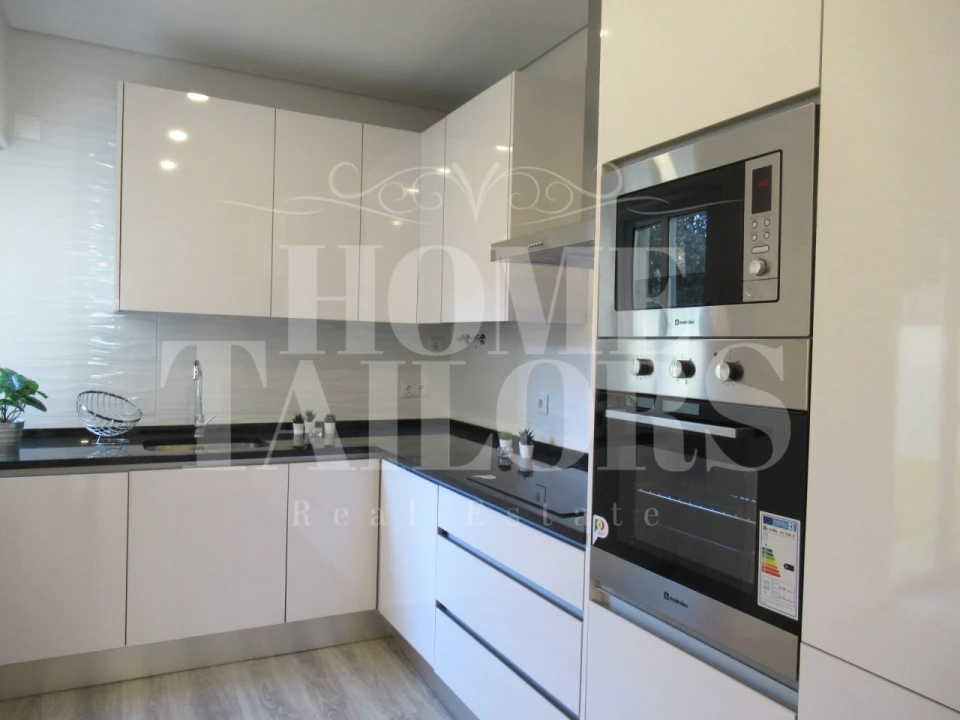Apartamento T3 para Venda em Benfica Foto 3
