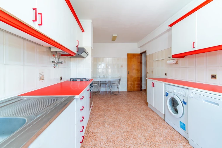 Apartamento T3 para Venda em Samora Correia Foto 4