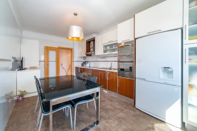 Apartamento T3 para Venda em Samora Correia