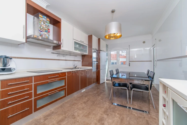 Apartamento T3 para Venda em Samora Correia Foto 2