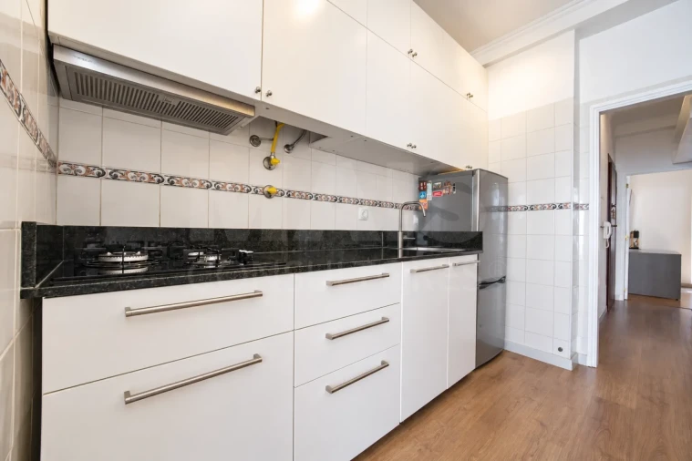 Apartamento T2 para Venda em Penha de França Foto 2