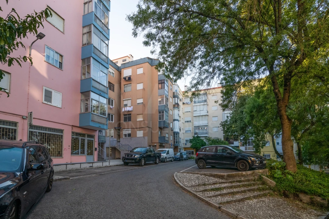 Apartamento T2 para Venda em Águas Livres Foto 10