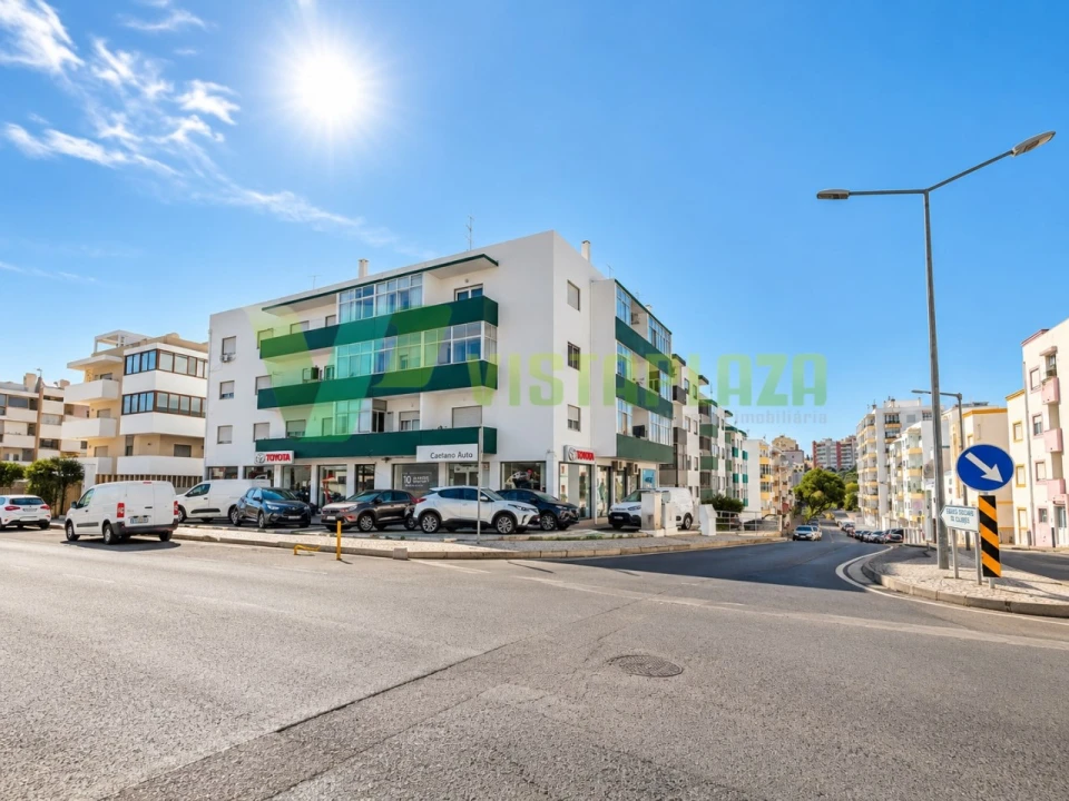 Apartamento T2 para Venda em Portimão Foto 17