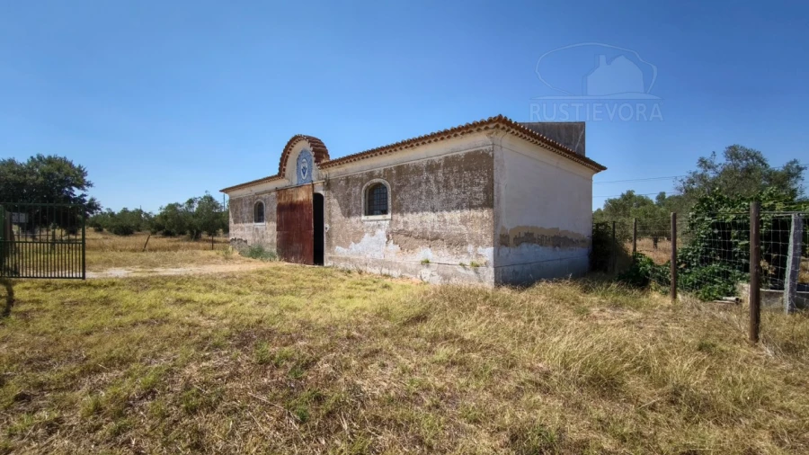 Armazém para Venda em São Miguel de Machede