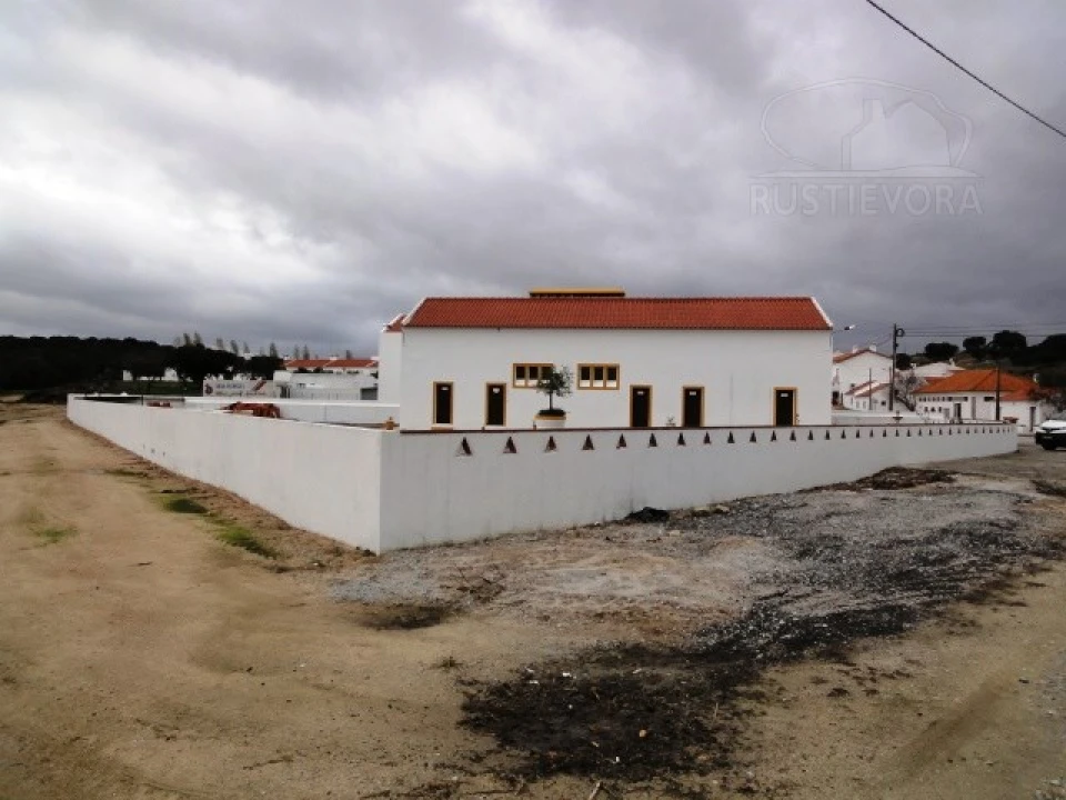Armazém para Arrendamento em Nossa Senhora da Tourega e Nossa Senhora de Guadalupe Foto 38