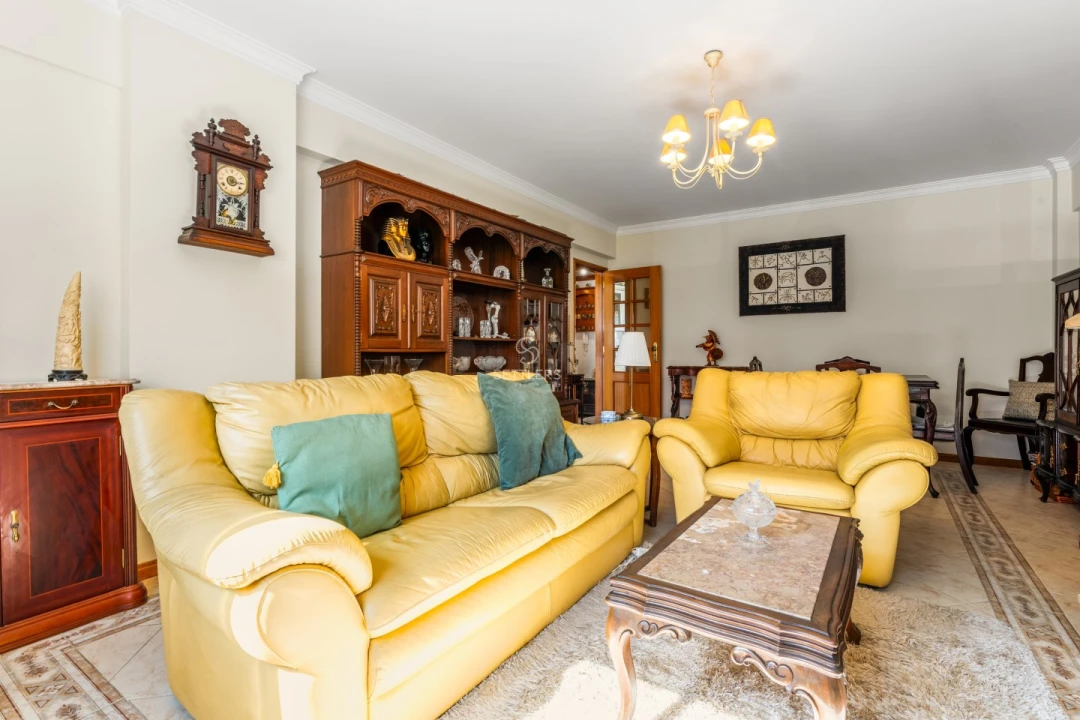 Apartamento T2 para Venda em Cacém e São Marcos Foto 2