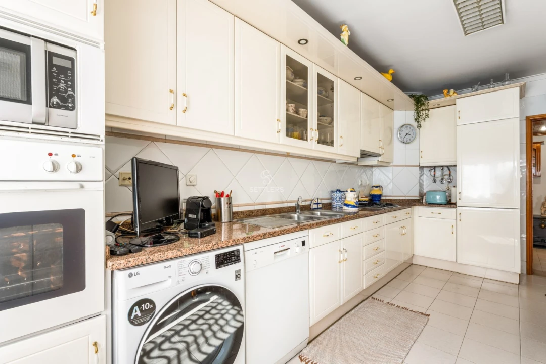 Apartamento T2 para Venda em Cacém e São Marcos Foto 6